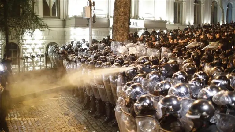 Neredi u Gruziji zbog zakona o “stranim agentima”