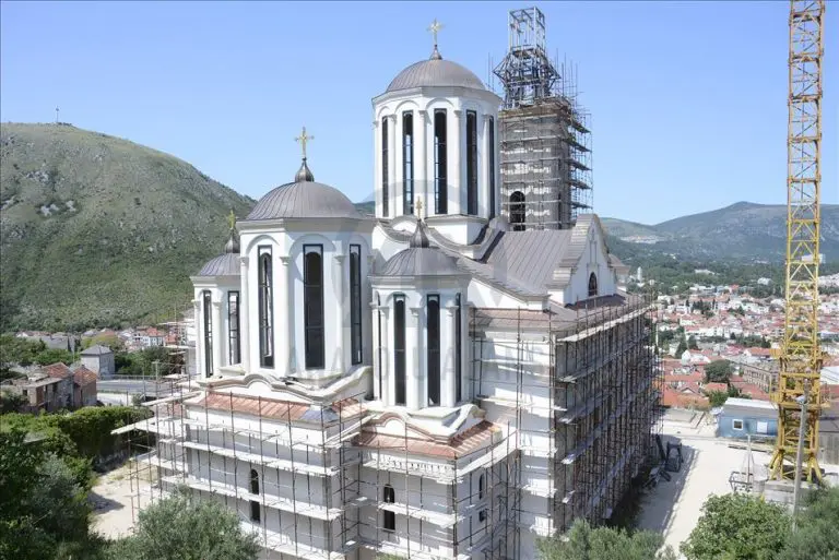 Devastirana Saborna crkva u Mostaru, srpska zajednica u strahu