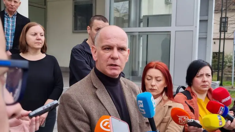 “Osnovna plata radnika je 875 KM. I za to nema para…”