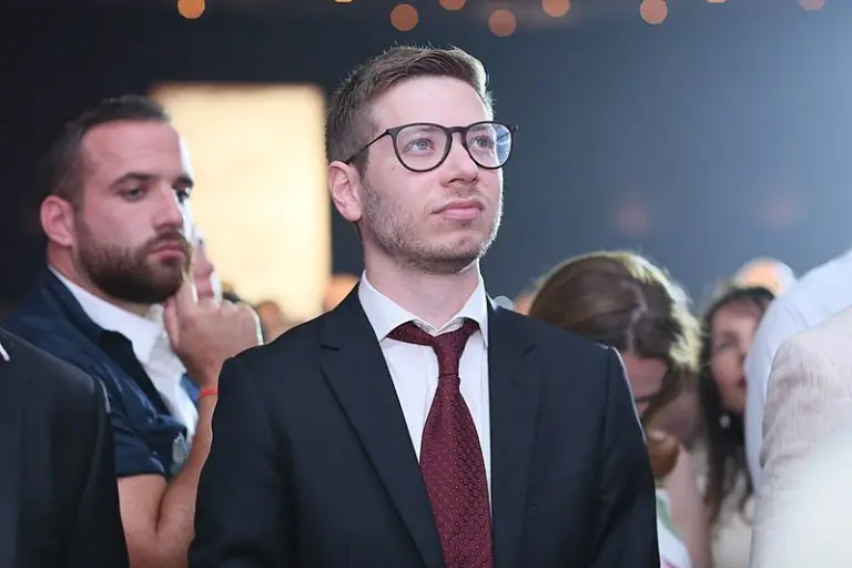 Rezervisti napali Netanyahuovog sina: “On uživa u svom životu, dok sam ja na prvoj liniji”