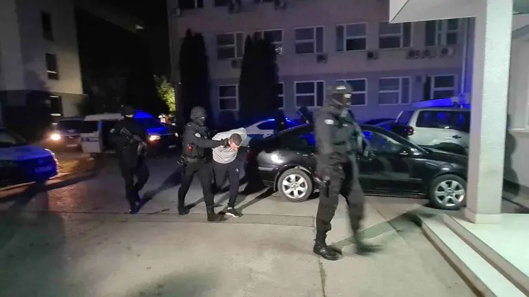 “Kako je mogla, tata je nju najviše voleo”: Sašina najstarija ćerka očajna