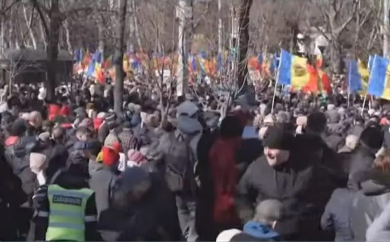 Moldavija: Hiljade ljudi na proevropskom mitingu