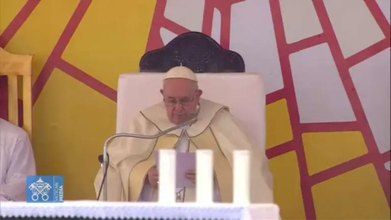 Papa: Preklinjem vas da prestanete, u ime Boga