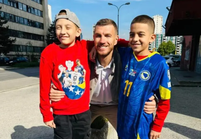 Veliki Edin Džeko ispunio želju dječaka iz Tuzle pred put na operaciju
