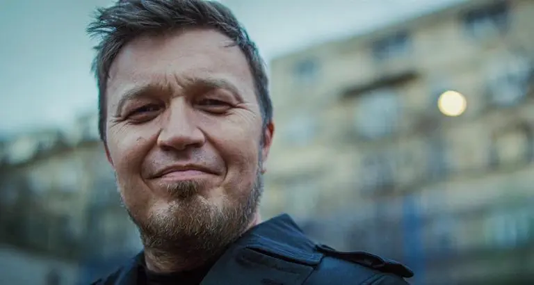 Edo Maajka za BUKU: Kad god pogledam u djecu, vjerujem u bolje sutra