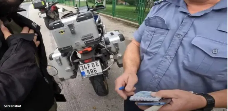 Jablanica: Policajac snimljen kako uzima 20 eura mita (VIDEO)