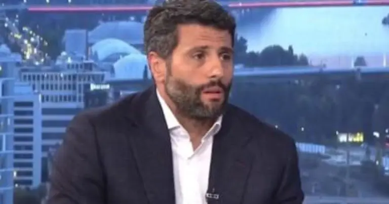 Gradonačelnik Beograda se “odao” u emisiji uživo, njegov izraz lica postao viralan