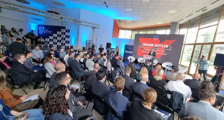 KONFERENCIJA U BANJALUCI: „Dobijamo pozive za pomoć iz raznih dijelova BiH, ali ono što vidimo u RS je naročitito akutno i hitno“