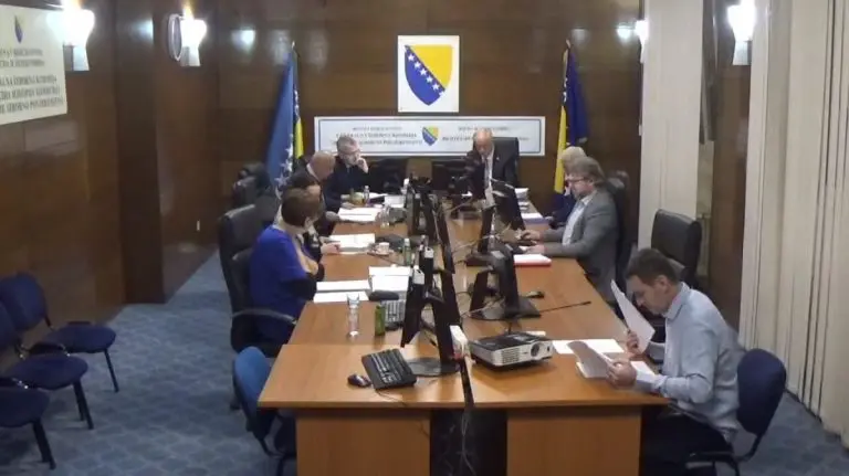 CIK nastavio izricati minimalne kazne, Bjelica Prutina nastavila insistirati da one budu veće