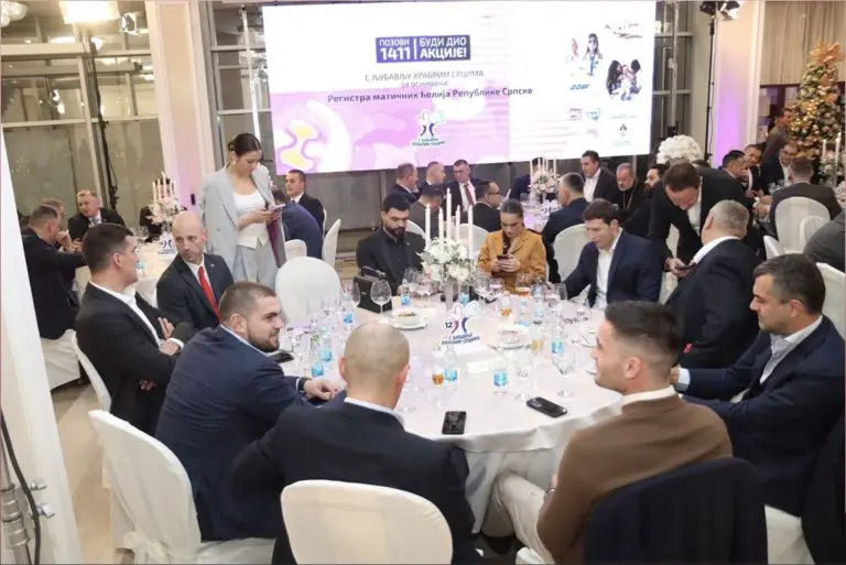 Banjaluka: Počelo donatorsko veče “S ljubavlju hrabrim srcima”