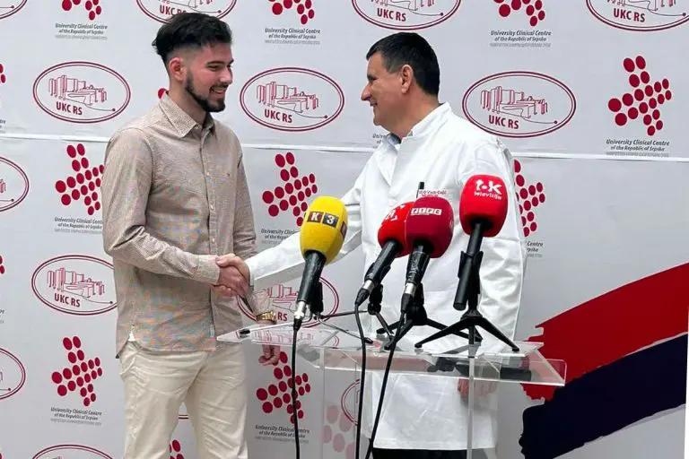 Najbolji student medicine dobio posao na UKC RS