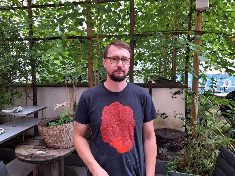 Umjetnik Mladen Bundalo za BUKU: “Iskustvo Dijaspore je traumatično, ali svaki odlazak donosi i novo rođenje”