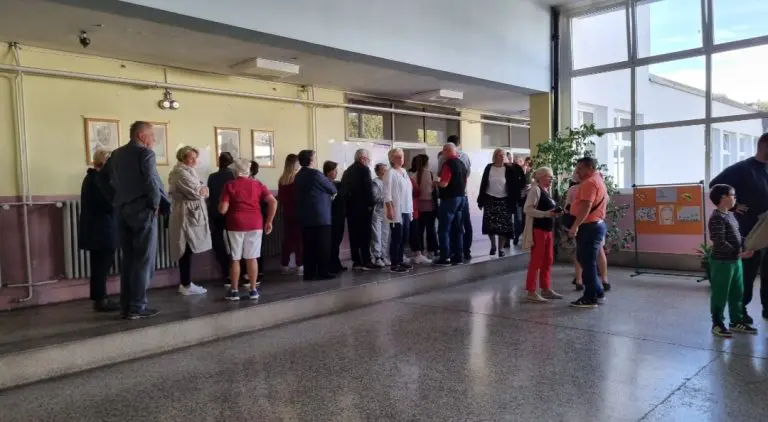 CIK: Izlaznost mala; Analitičari: Birački spisak prenapuhan, manje nas je!