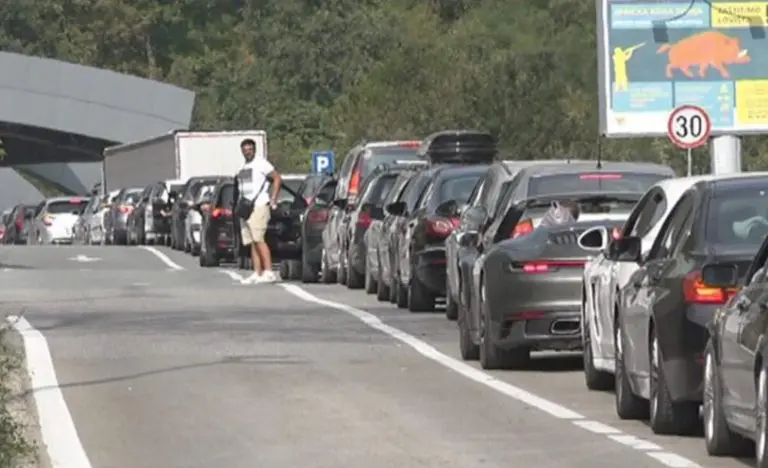 Ovo morate da znate ako danas putujete na more: Na ovim deonicama kolone su kilometarske