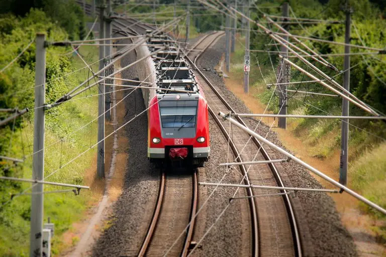 Putnici krenuli iz Splita za Osijek, pa 42 minuta čekali na semaforu – razlog urnebesan