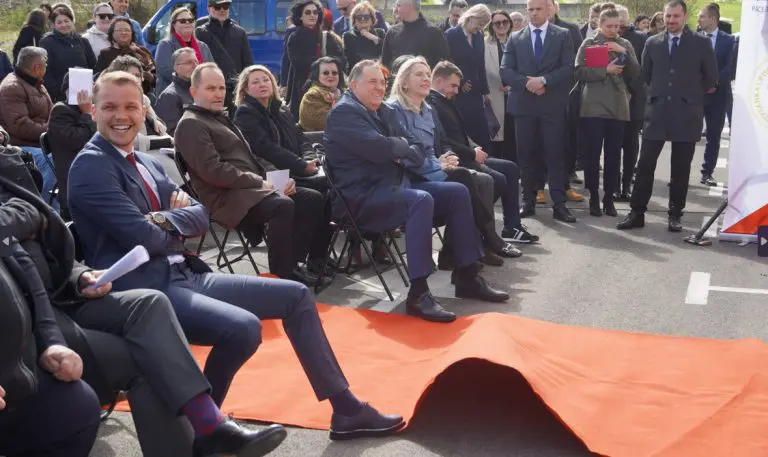 Opoziv okončan i prije nego što je počeo?:” Stanivukovića od ralja SNSD-a spasava njegov lider”