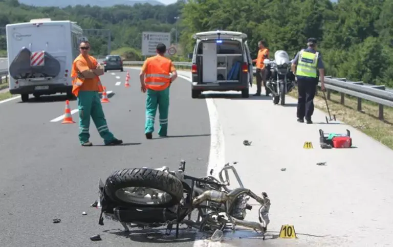Talijani pali s motora na autocesti A1. Kamiondžija izveo neviđeno hrabar potez i spasio ih od smrti