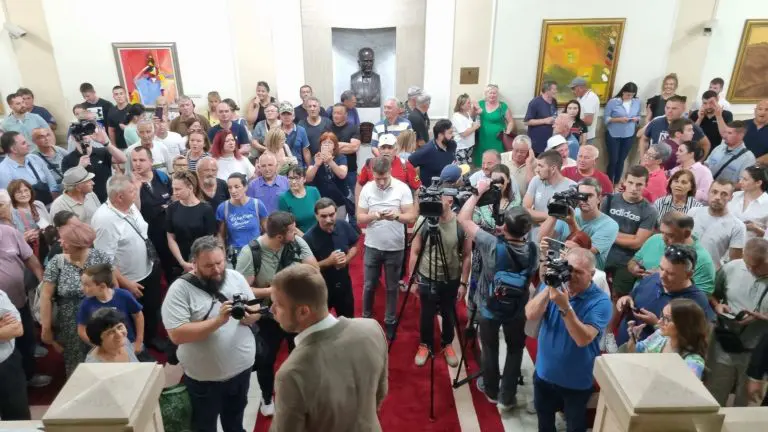 Pitali smo odbornike: Šta se dešava u Gradskoj upravi?