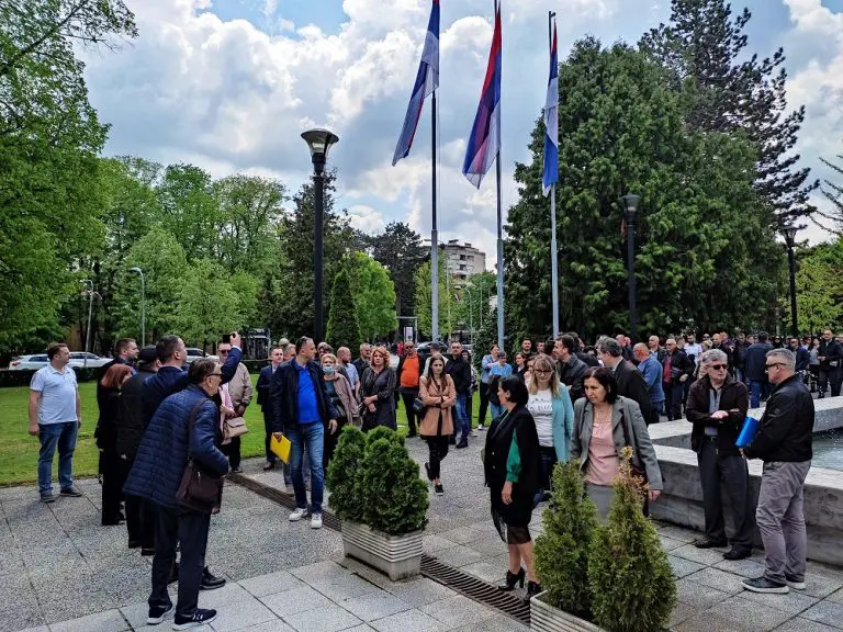 Predata interpelacija: “Razlog današnjeg poteza je petomjesečni zimski san Radovana Viškovića” FOTO