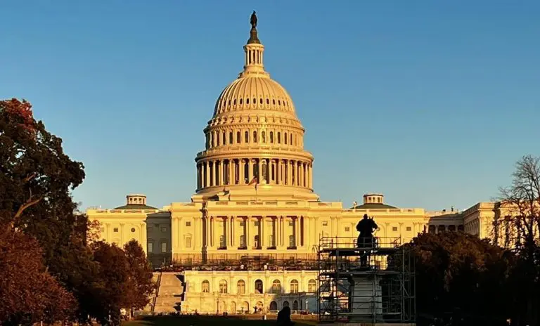 Koga bole a koga zabole za američke sankcije?