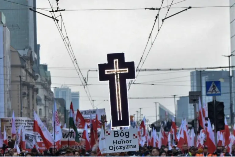 Protest poljskih protivnika abortusa zbog plana vlade da liberalizuje zakon o pobačaju