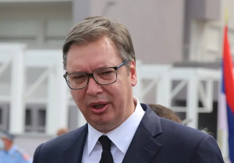 Vučić komentarisao rezoluciju: BEZOBRAZLUK!