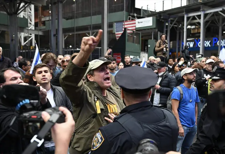 Skupovi propalestinskih i proizraelskih demonstranata u New Yorku, došlo do sukoba