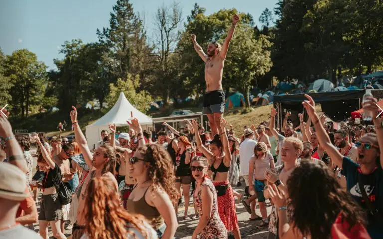 Snažnim i moćnim nastupom Apocalyptica obilježila prvo veče „Nektar OK Festa“