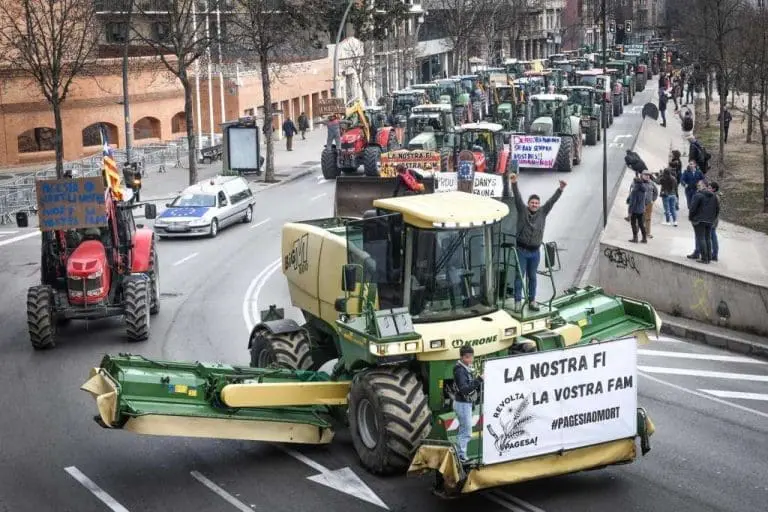 Španija: Nastavljen protest poljoprivrednika širom zemlje, blokirani putevi