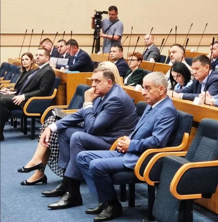 Dodik na posebnoj sjednici NSRS: “Putin nije ugrožen, a Milorad Dodik nikad nije bio jači”