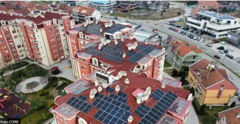 Stanari tri zgrade u Nišu se udružili i izgradili solarnu elektranu