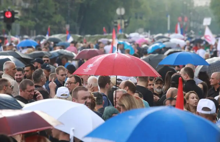 Beograd: Veliki broj građana stigao na skup “Srbija nade”