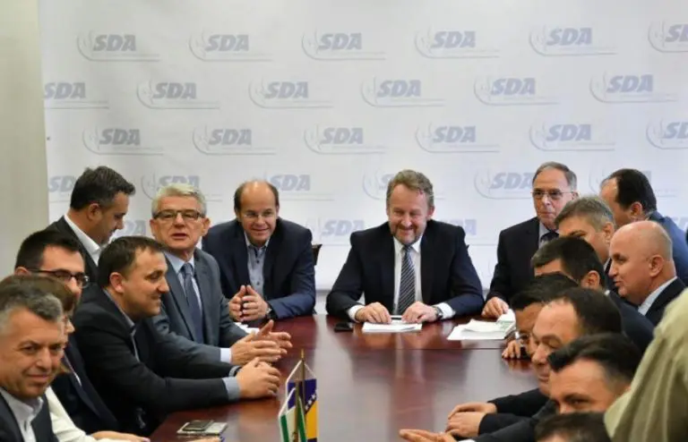 Zasjedalo Predsjedništvo SDA, poručuju da Dodik ne smije biti predsjednik SNSD-a