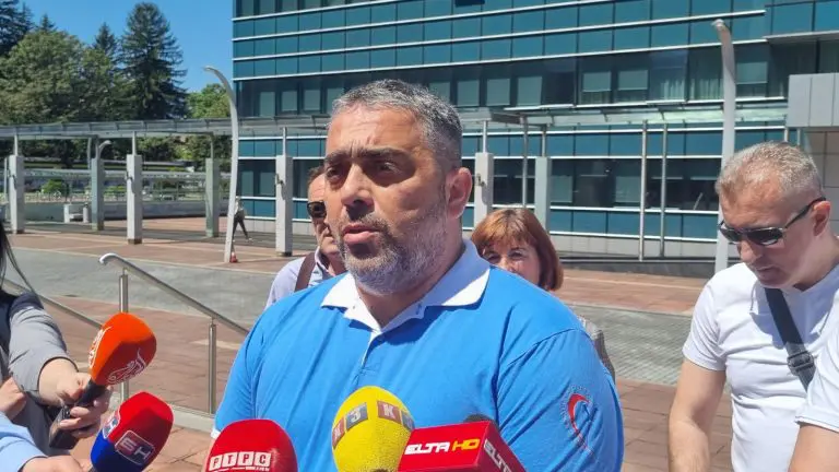 Pitali smo Božu Marića zašto je pristao na 100 KM i odustao od borbe za topli obrok i regres