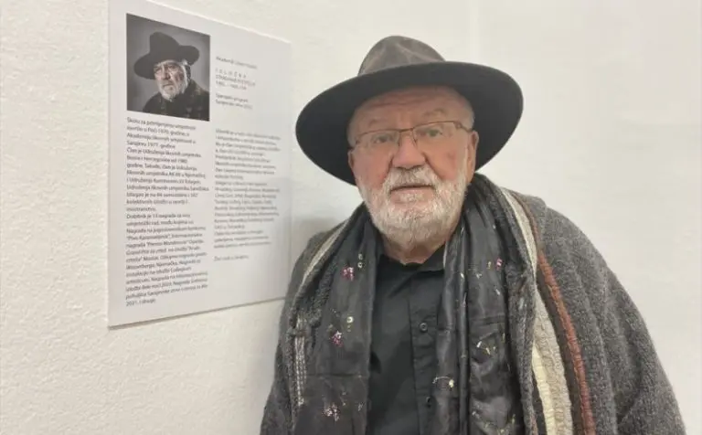 HUMANI GEST SLIKARA DŽEKE HODŽIĆA: Novac od prodaje slika usmjerit će Turskoj i Siriji (FOTO)