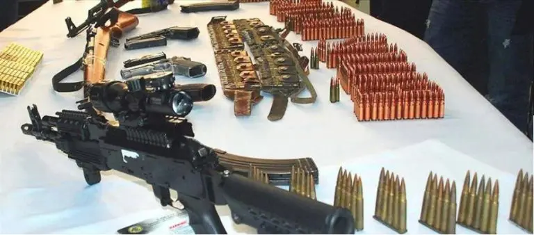 Ljudi u Srbiji su tempirane bombe: Može li Vučić razoružati Srbiju?