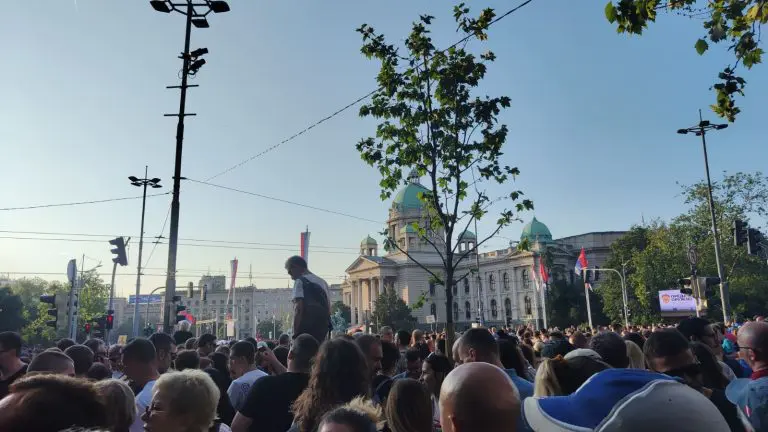 Ko je Boško Savković, novinar uhapšen zbog lutke Aleksandra Vučića?