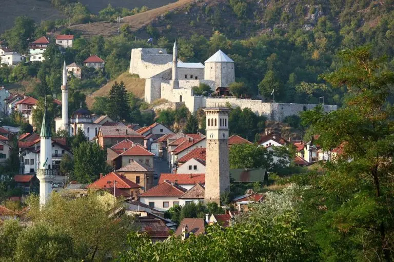 Aleksandar Savanović – TRAVNIK: Bosna kroz naočale Andrića