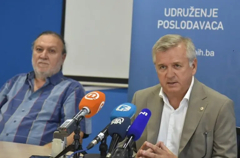 Poslodavci ponudili rješenje kako se mogu povećati plate radnika za 15 posto!
