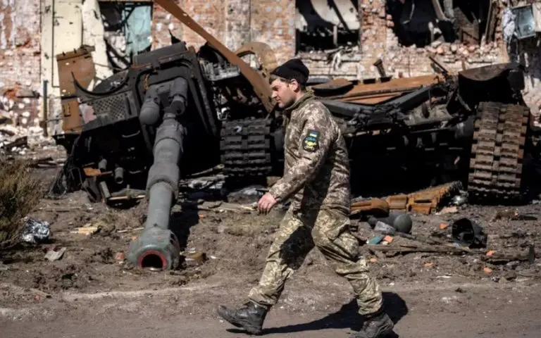 Bivši američki komandant: ‘Naviknite se na slike uništenih Leoparda. Ukrajinu čekaju strašni gubici’