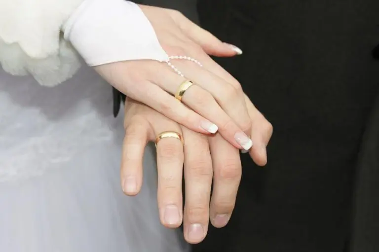 Mnogo negativnih komentara: Beograđanku Tamaru napali jer se udala za Almira iz BiH, “Izdala si rod, boga i veru” (VIDEO)