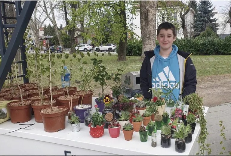 Dječak iz Banjaluke hobi pretvorio u biznis: Biljke vraćaju ljubav koju im pružite