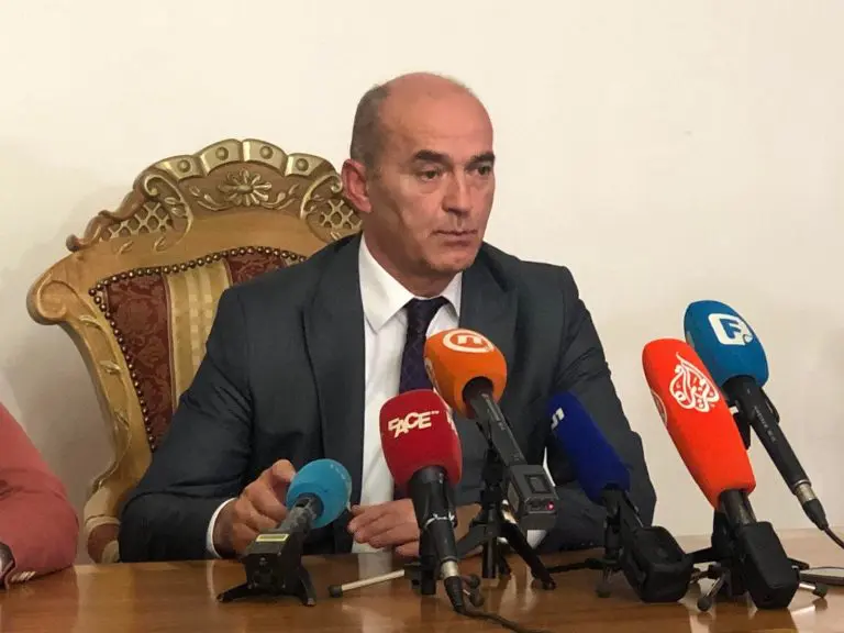 Formira se komisija da istraži diplomu Sebije Izetbegović, Konakovićeva validna