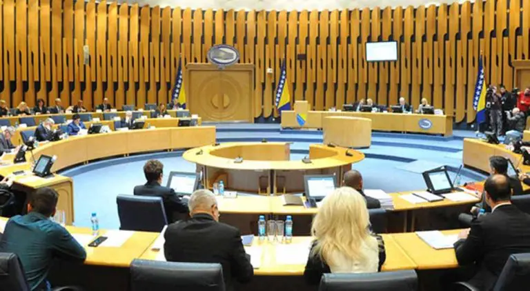 Dom naroda Parlamenta BiH nije usvojio izmjene Zakona o platama