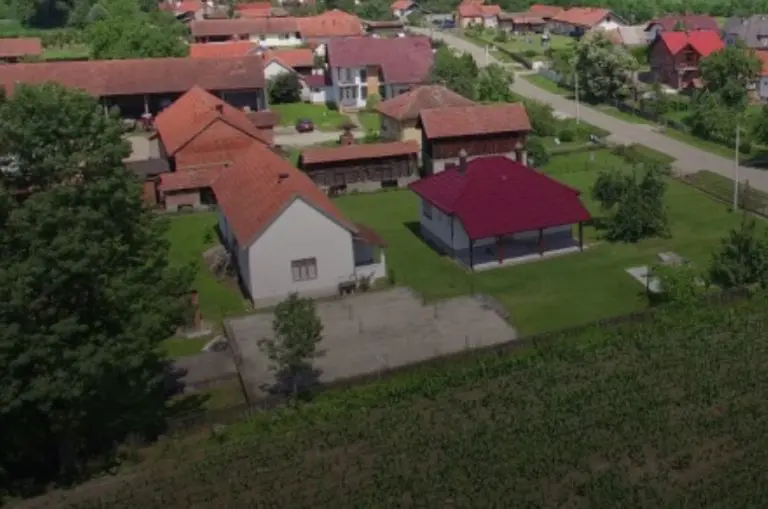 Grad u BiH sufinansira kupovinu seoskih kuća s okućnicom, evo o kom iznosu je riječ