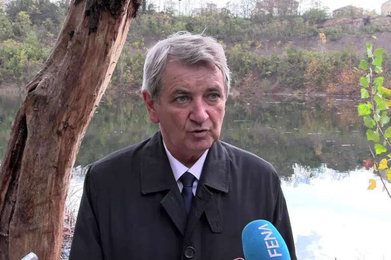Započelo pretraživanje jezera na rudniku Vihovići, sumnja se na masovnu grobnicu