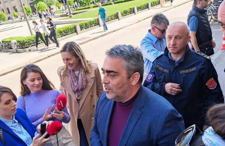 “Stanivukovićeva uprava ne poštuje zakon, radnicima plate manje i do 200 KM” (FOTO, VIDEO)