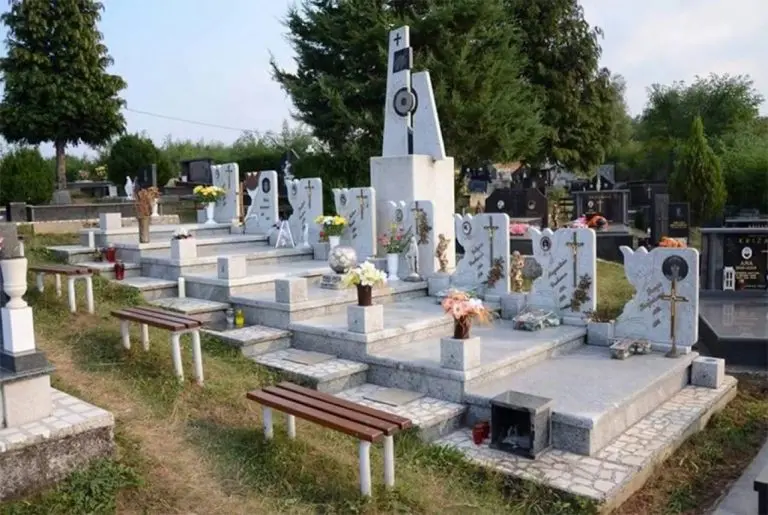 Godišnjica ubistva osmero djece u Vitezu