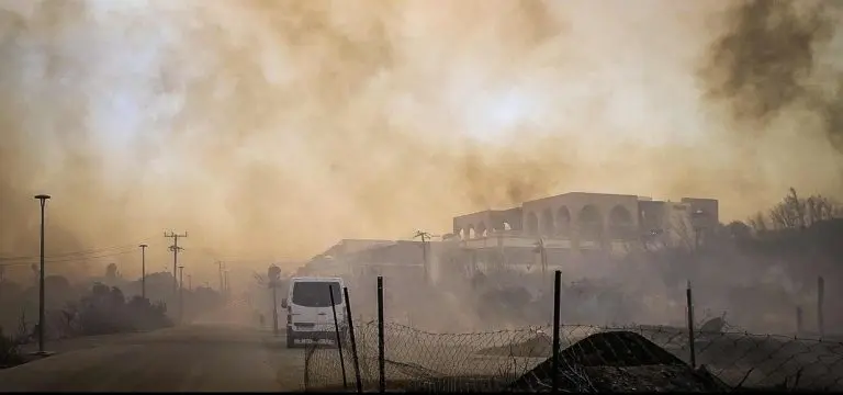 Grčka u plamenu, u toku su evakuacije: Stigla i najgora moguća vijest!