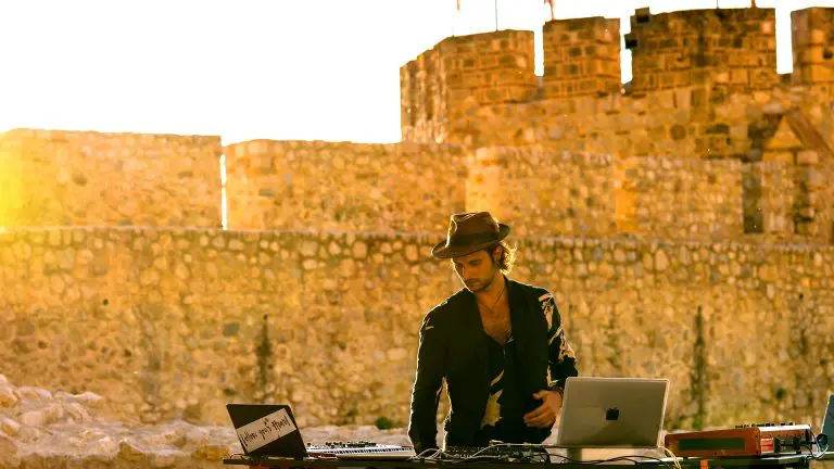 EXIT i Satori donose tradiciju na savremen način: Objavljen animirani spot za modernu verziju „Niške Banje“